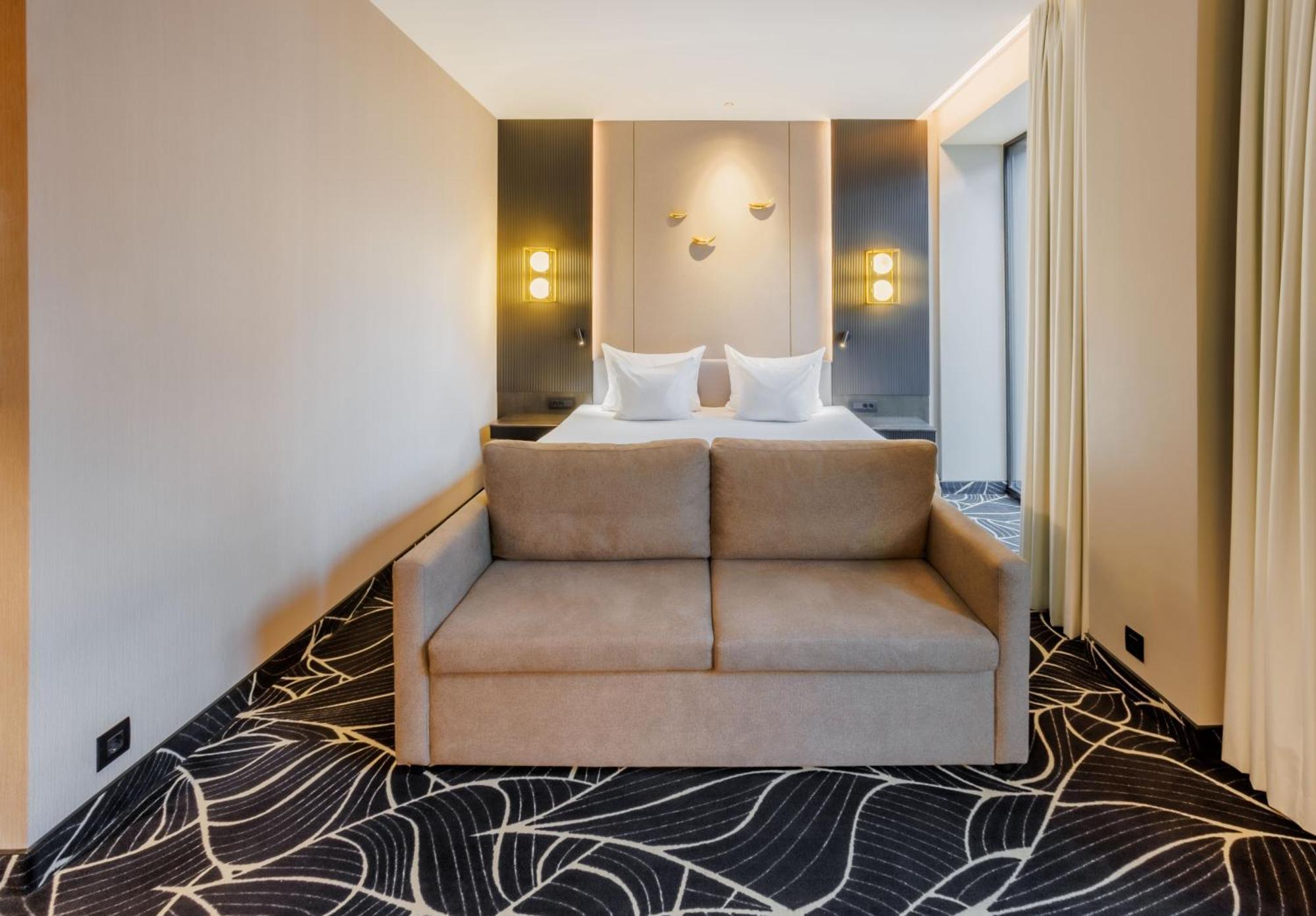 Movenpick Hotel Tallinn Bagian luar foto