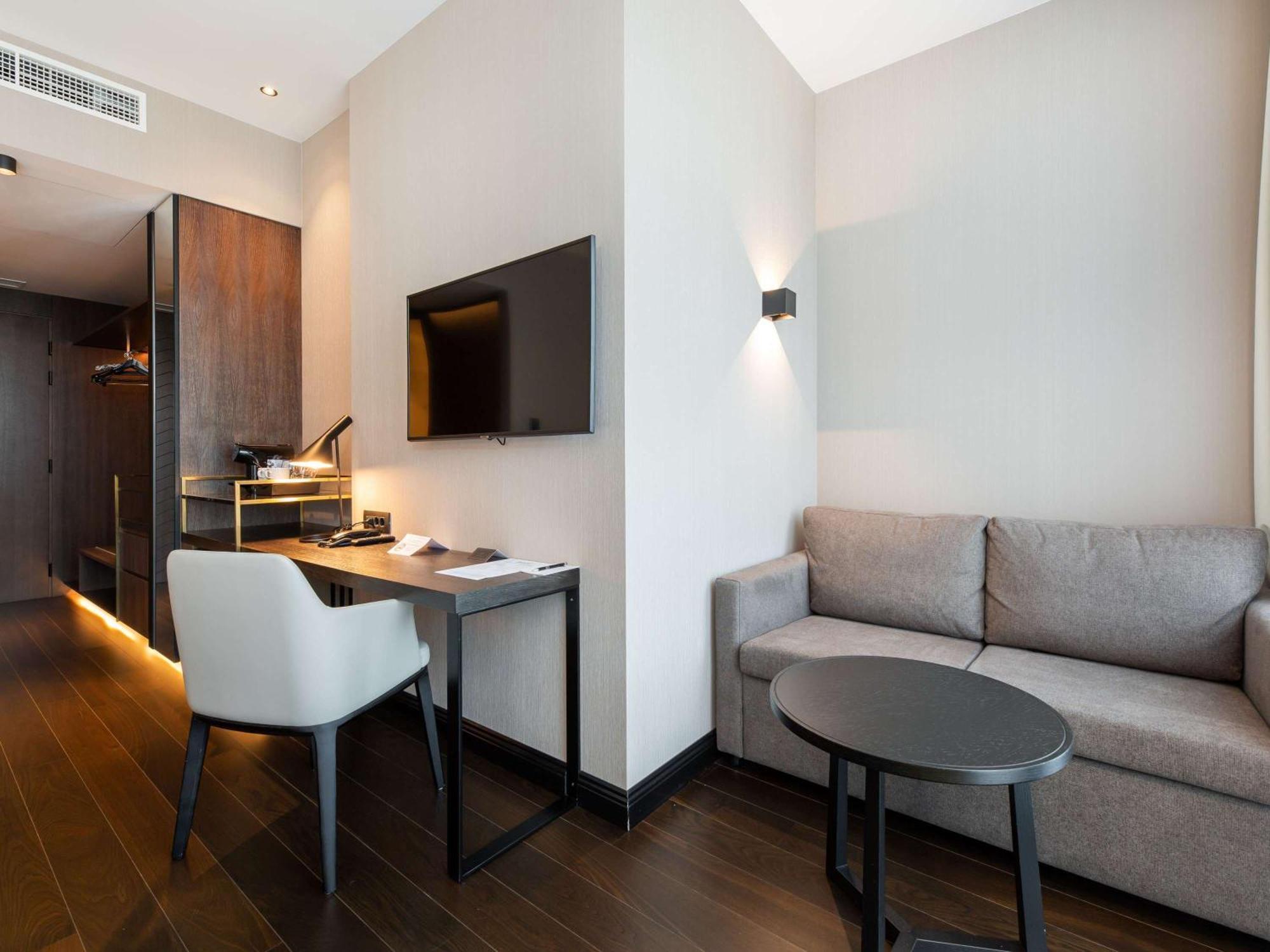 Movenpick Hotel Tallinn Bagian luar foto