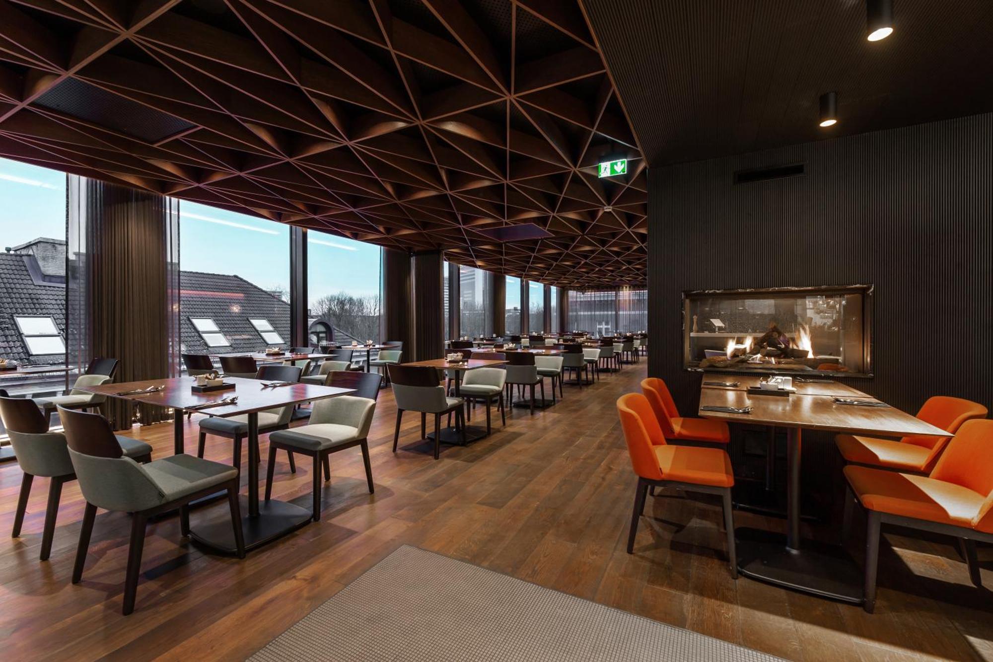Movenpick Hotel Tallinn Bagian luar foto