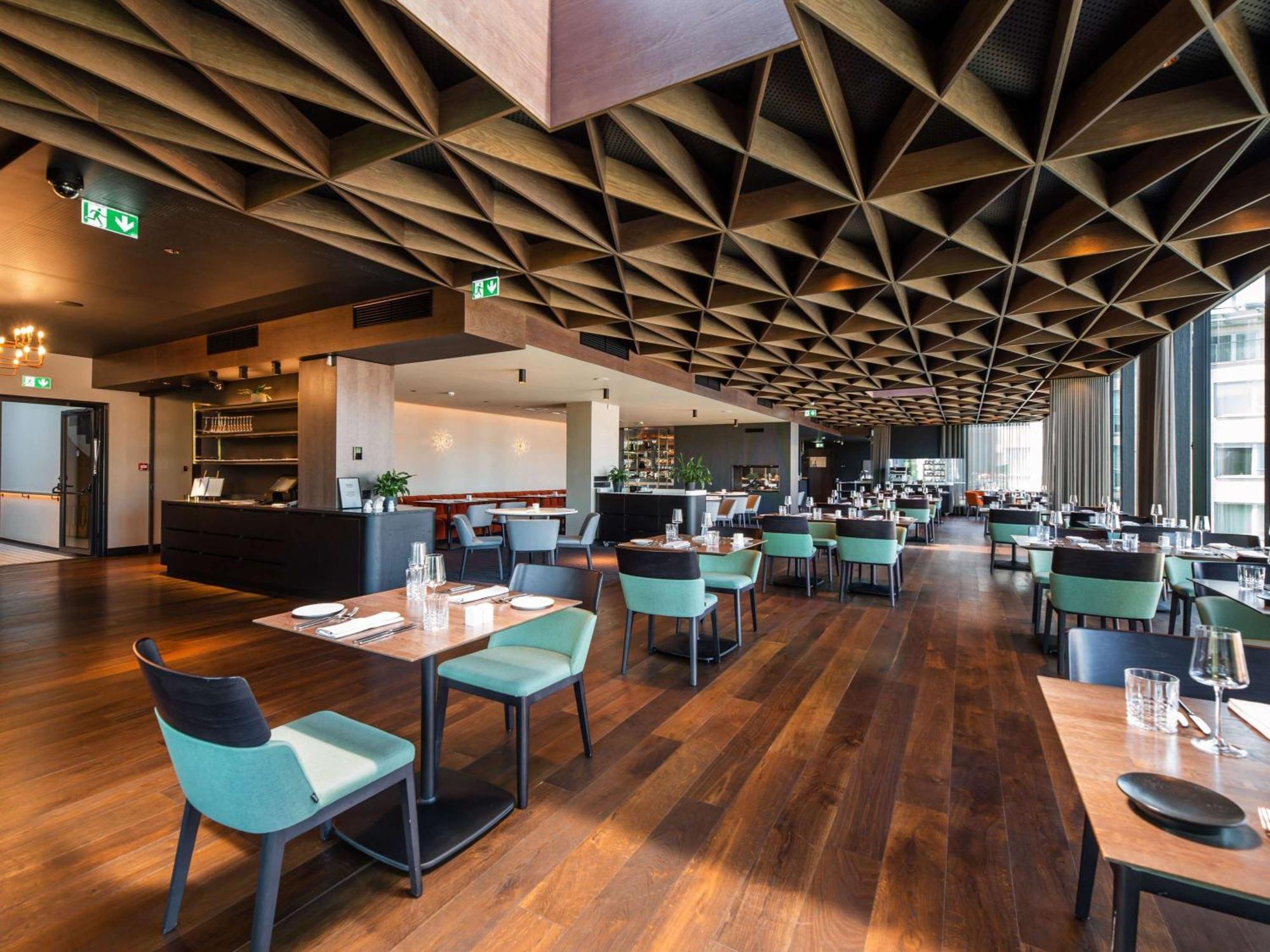 Movenpick Hotel Tallinn Bagian luar foto